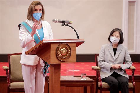 Estados Unidos desafía a China y anuncia conversaciones comerciales con