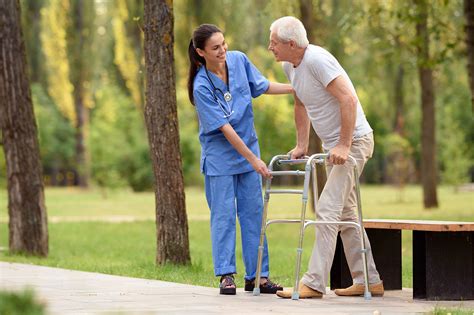 The 5 Most Important Things To Consider Before Buying A Rolling Walker