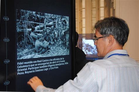 R Dio Havana Cuba Communists And Workers Visit Fidel Castro Ruz