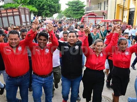 Entregan Las Primeras Constancias De Mayor A