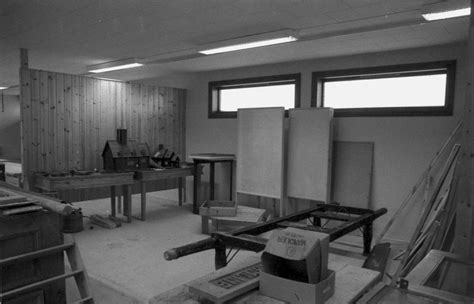 Vingelen kirke og skolemuseum, Nybygget, Museumsgjenstander ...