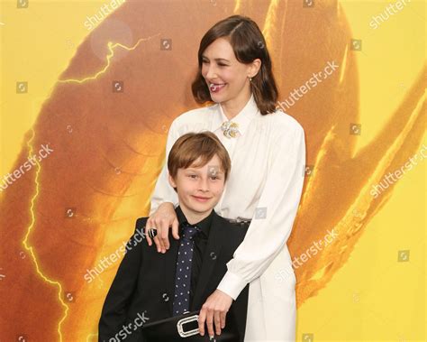 Fynn Hawkey Vera Farmiga Editorial Stock Photo Stock Image Shutterstock