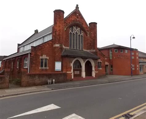 South Side Of Gorse Hill Baptist Church © Jaggery Geograph