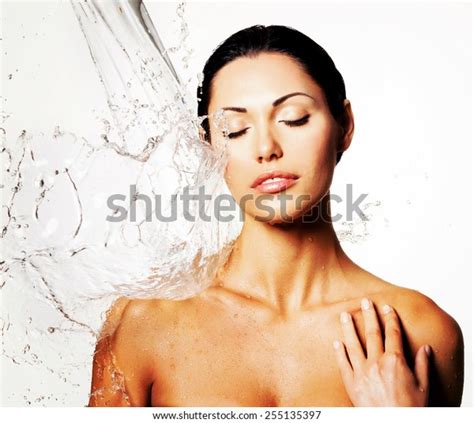 Beautiful Naked Woman Wet Body Splashes Stockfoto Shutterstock