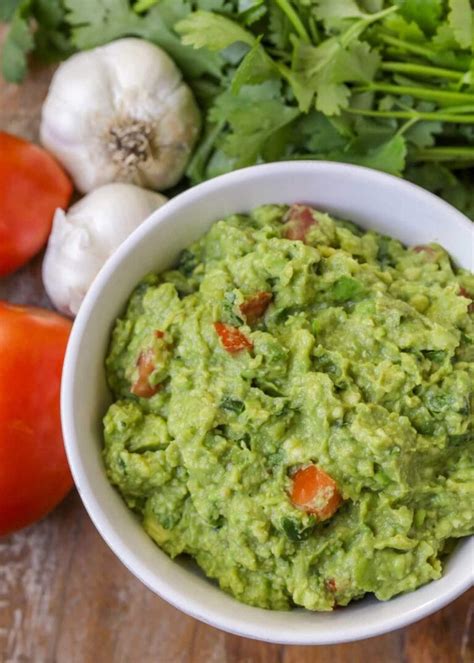 Simple Guacamole Made In Minutes Lil Luna