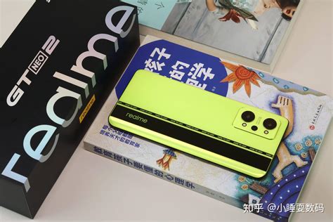 水桶级“游戏机”，realme真我gt Neo2评测，骁龙870120hz高刷屏