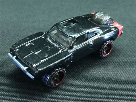 Hot Wheels 70 Dodge Charger Fast And Furious Diecast Car Collectable