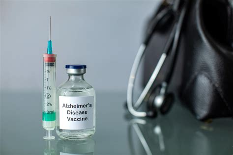 Potentially groundbreaking Alzheimer's vaccine dramatically slows ...