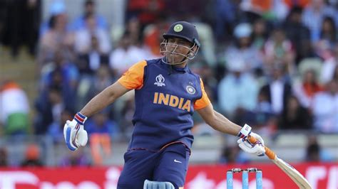 World Cup 2019: After chase fades, we need to talk about MS Dhoni | Crickit