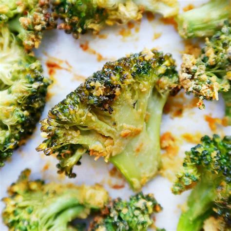 Vegan Cheesy Roasted Broccoli