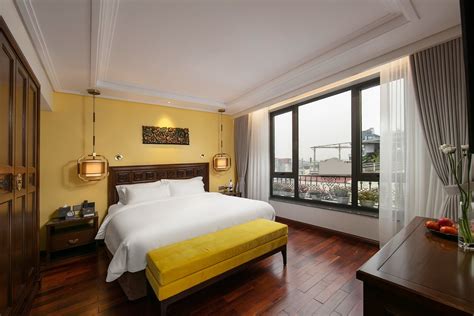 Discovery Best Luxury Hotels in Hanoi - San Hotel Series