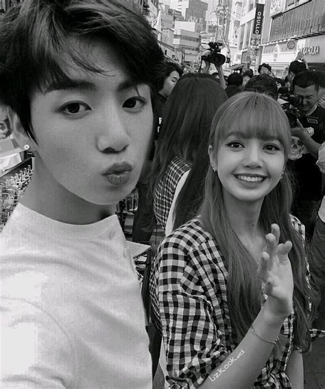 Shİp Book 1 Lisa Jungkook Foto Jungkook Bts Girl Kpop Couples