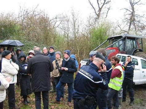 Gardarem la Menuda Plaidoyer pour une résistance non violente au