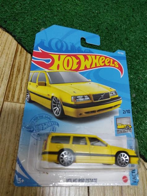 Hot Wheels Volvo Estate RARE VINTAGE LIMITED CLASSIC Hobbies Toys Toys Games On