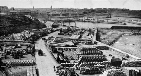 Tour Scotland Photographs: Old Photographs Harbour Wick Scotland