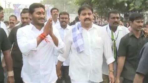 YS Jagan Begins Day 58 Of Praja Sankalpa Yatra From Chipparapalli