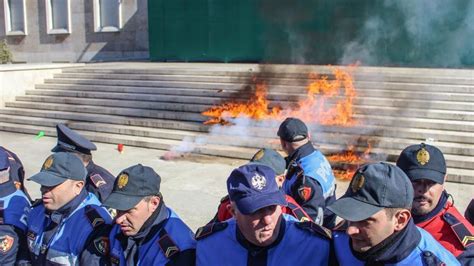 Las protestas en Albania para pedir la dimisión del primer ministro