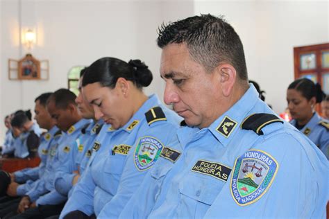 Policía Nacional De Honduras On Twitter 📌📖 Se Lleva A Cabo Misa De