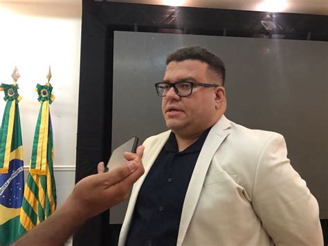 Prefeito De Passagem Franca Se Reúne Com O Governador Rafael Fonteles