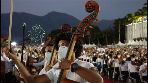 Venezuela La Orquesta M S Grande Del Mundo Guinness Aniversario