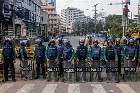 Bangladesh Arrests Politicians Before Anti-Government Rally - Bloomberg