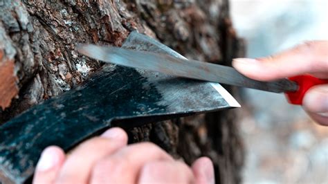 How To Sharpen An Axe Safely In Four Quick Steps Homebuilding