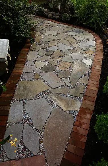 33 Flagstone And Gravel Walkway Ideas