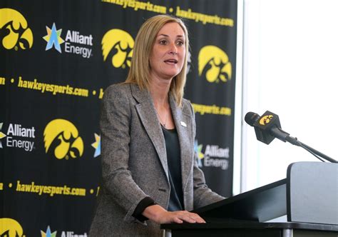 Iowa Introduces New Women S Basketball Coach After Departure Of Lisa