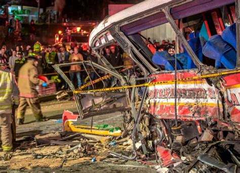 Impactante Choque Entre Bus Un Volteo Y Gandola Deja Tres Muertos Y 15