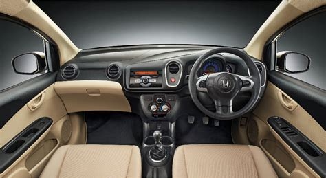 Honda Mobilio Interior Dashboard - CarBlogIndia