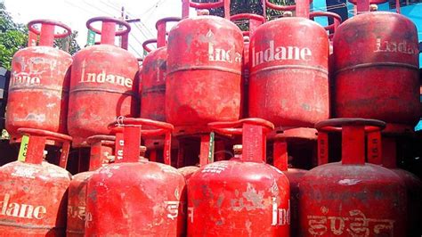 Price Of Commercial LPG Cylinder Reduced By Rs 198 From 1 July