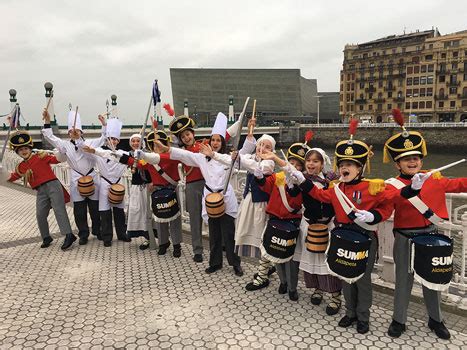 Aldapeta María Ikastetxea Tamborrada de San Sebastián