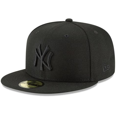 New Era New York Yankees Black on Black 59Fifty Fitted Hat