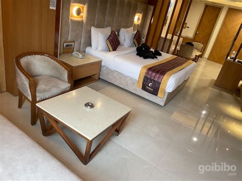 Omega Hotels Hotel Gurgaon Reviews Photos And Offer