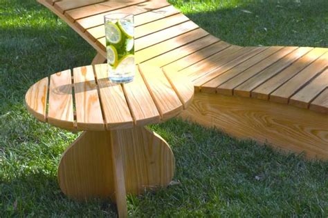 Beginner-Friendly! DIY Modern Outdoor Table - Urbaki Woodworking