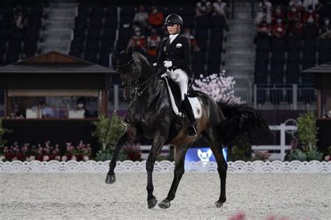 Equitazione Calendario Dressage Olimpiadi 2024 Oggi Orari 4 Agosto Tv