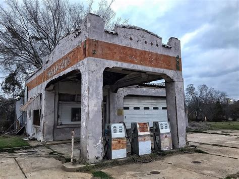 Historic Bonnie And Clyde Gas Station All You Need To Know Before You