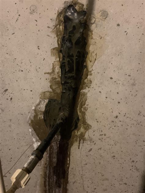 Wall Leak? : r/Plumbing
