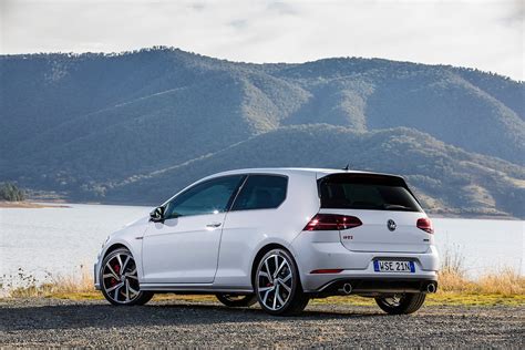 2017 Volkswagen Golf Gti Performance Review