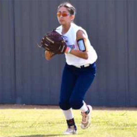 Chloe Martinez S Softball Recruiting Profile