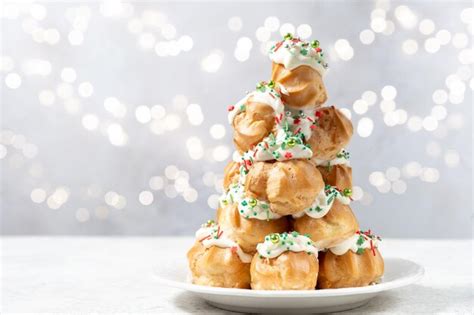 Premium Photo Croquembouche For Christmas