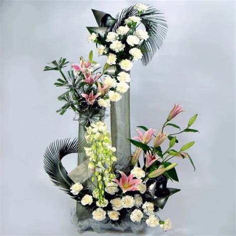 Silver Jubilee Fresh Flower At Best Price In Delhi By E Flowers R Us