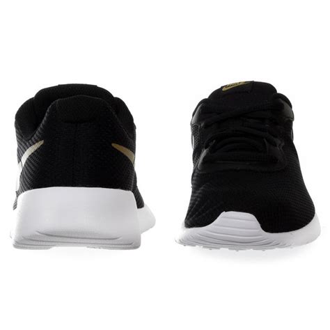 Tenis Nike Tanjun 818381016 Negro Joven