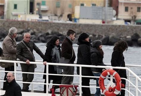 Costa Concordia shipwreck victims mark one-year anniversary of crash ...