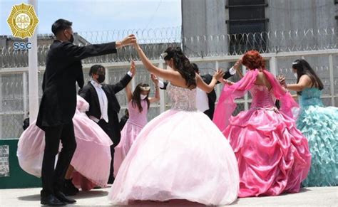 Tiempo de vals en Santa Martha Acatitla así festejaron los XV años