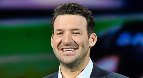 Fans Whining About Tony Romo Ahead Of AFC Championship 