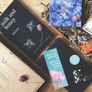 Gorgeous Pre Loved Book Lover Gift Box Dried Wild Flowers Literary