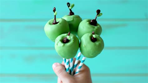 Apple Cake Pops | Tastemade