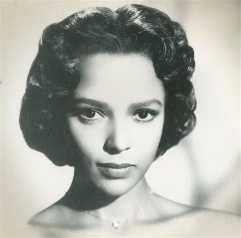 Dorothy Dandridge In Beautiful Publicity Portrait Captured By