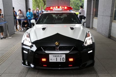 Japanese Police Get Nissan GT-R Upgrade - The News Wheel